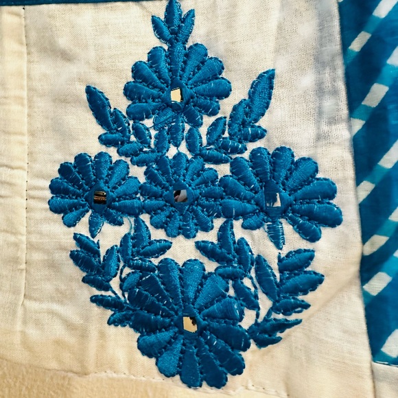 Kurti - Picture 3 of 3